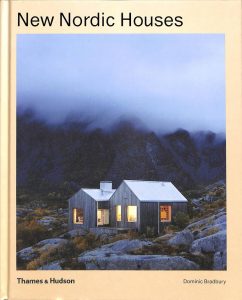 Bilde av boka New Nordic Houses