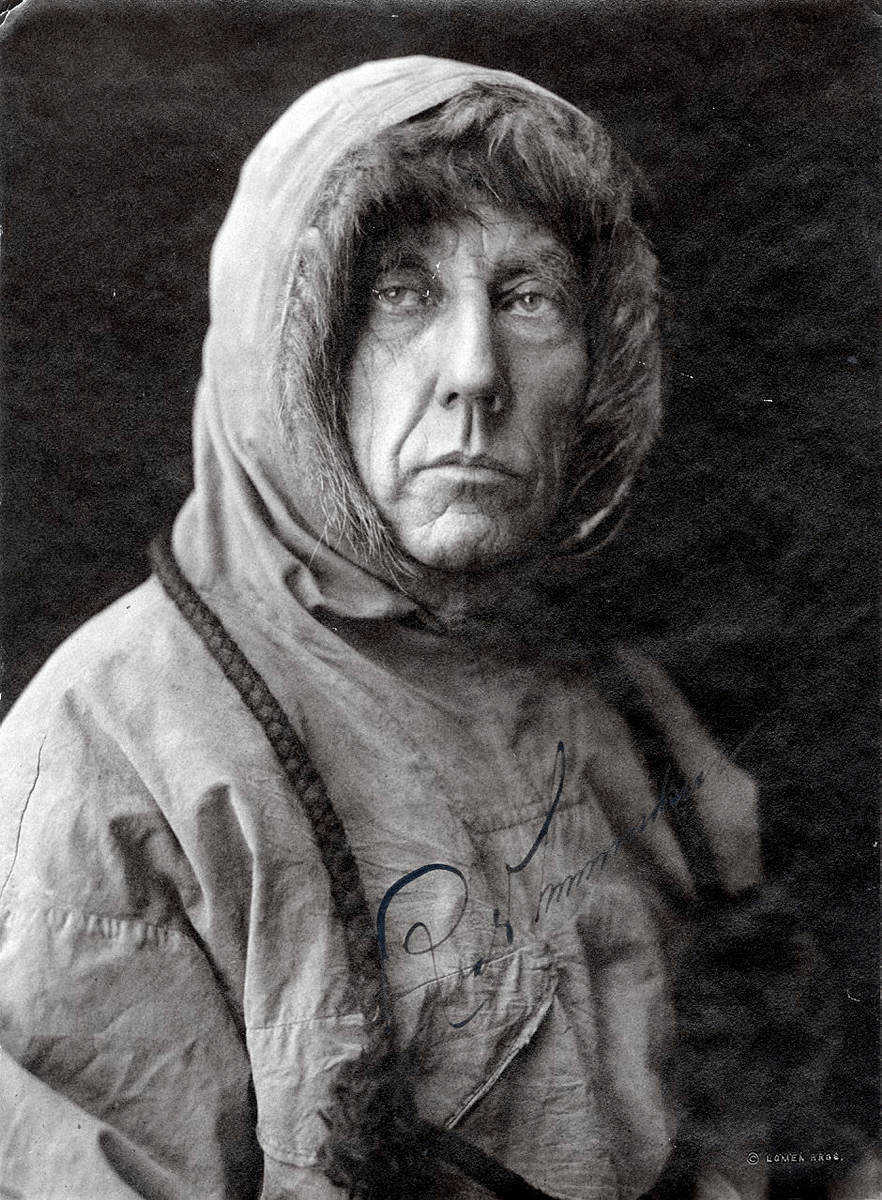 Roald Amundsen avbildet i 1923. Foto: Lomen Norsk Polarinstitutt