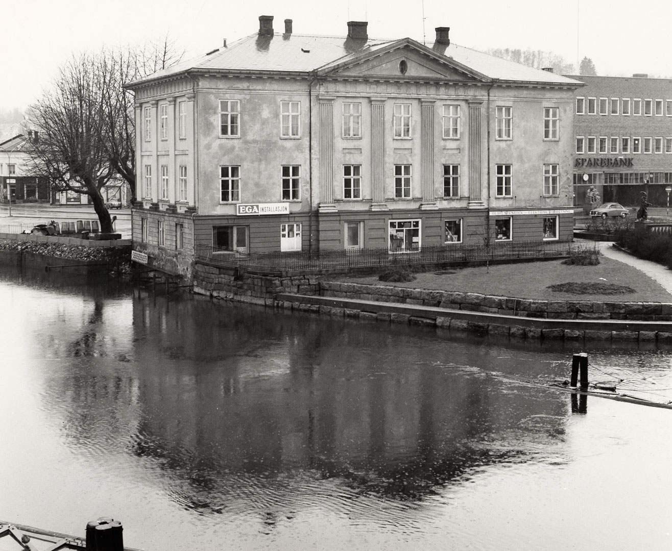 Bildet viser Kongegården Halden i 1974. Foto: Tore Holter, Riksantikvaren
