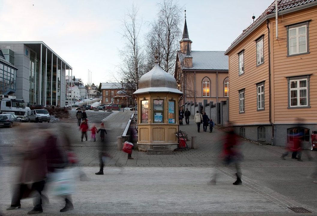 Bilde av månedens kulturminne i januar: Rakettkiosken på Stortorget i Tromsø. Foto: Birger Lindstad