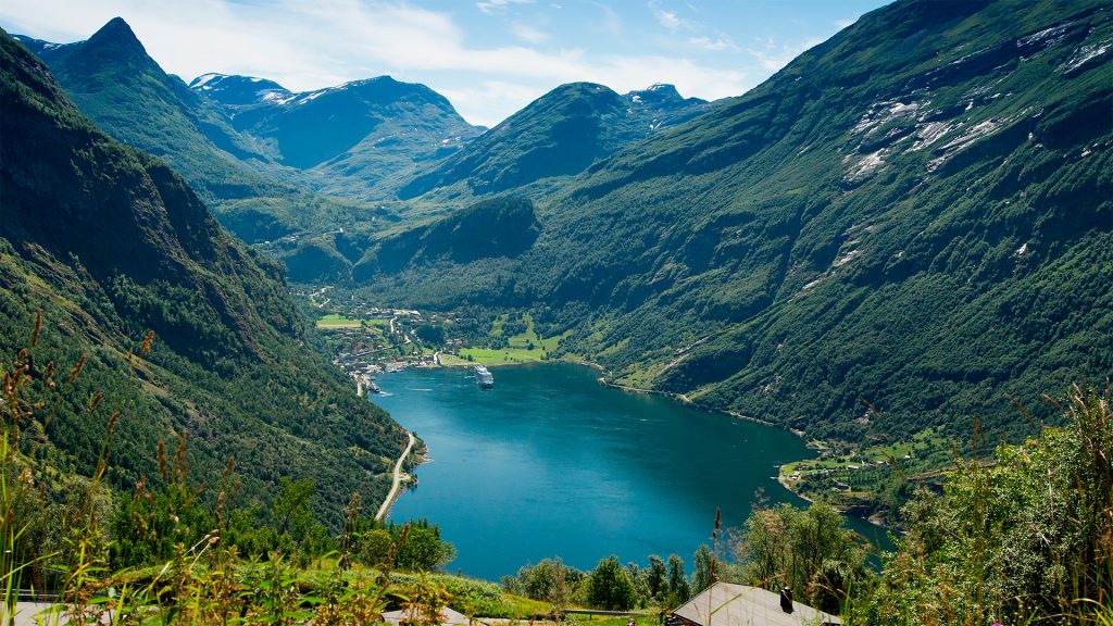 Bilde av Geirangerfjorden er en del av Vestnorsk fjordlandskap, som er ett av de norske stedene som står på UNESCOs verdensarvliste. Foto: Ludovic Péron via Wikimedia Commons.