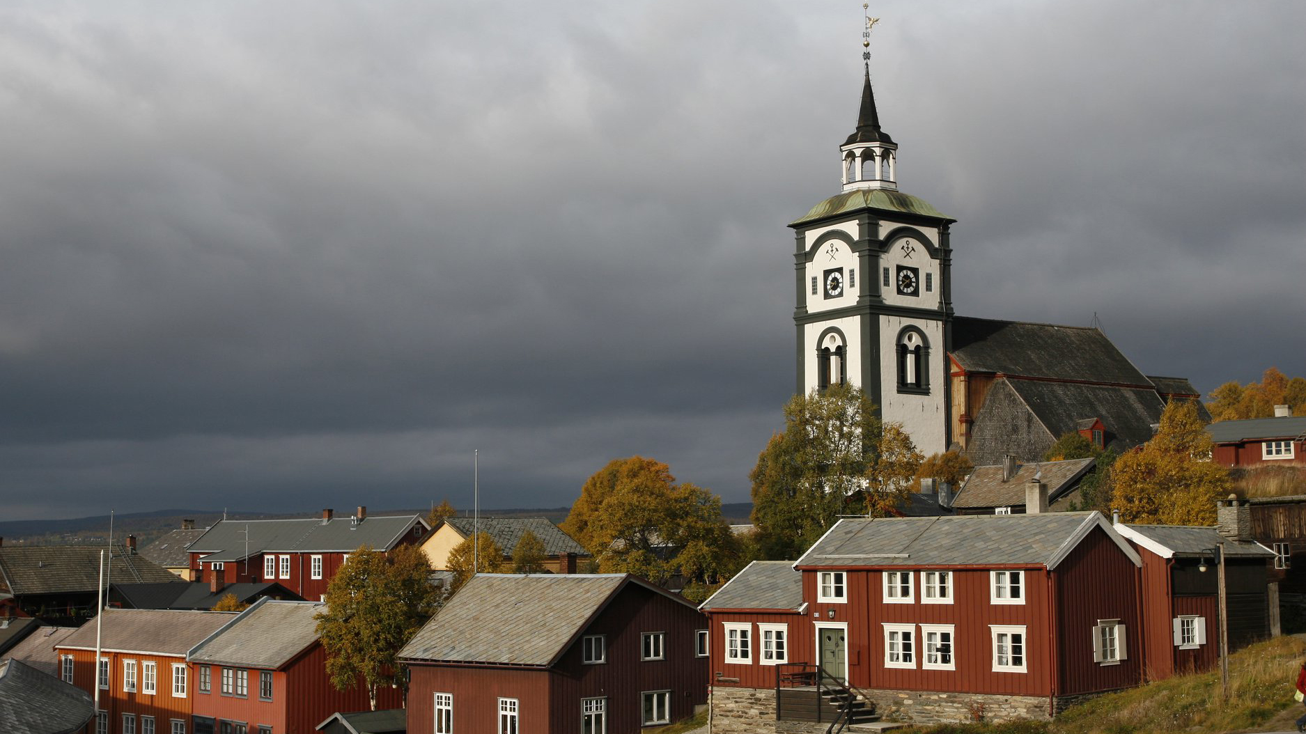 Bilde av byen Røros. Foto tatt av Asgeir Spange Brekke, Riksantikvaren