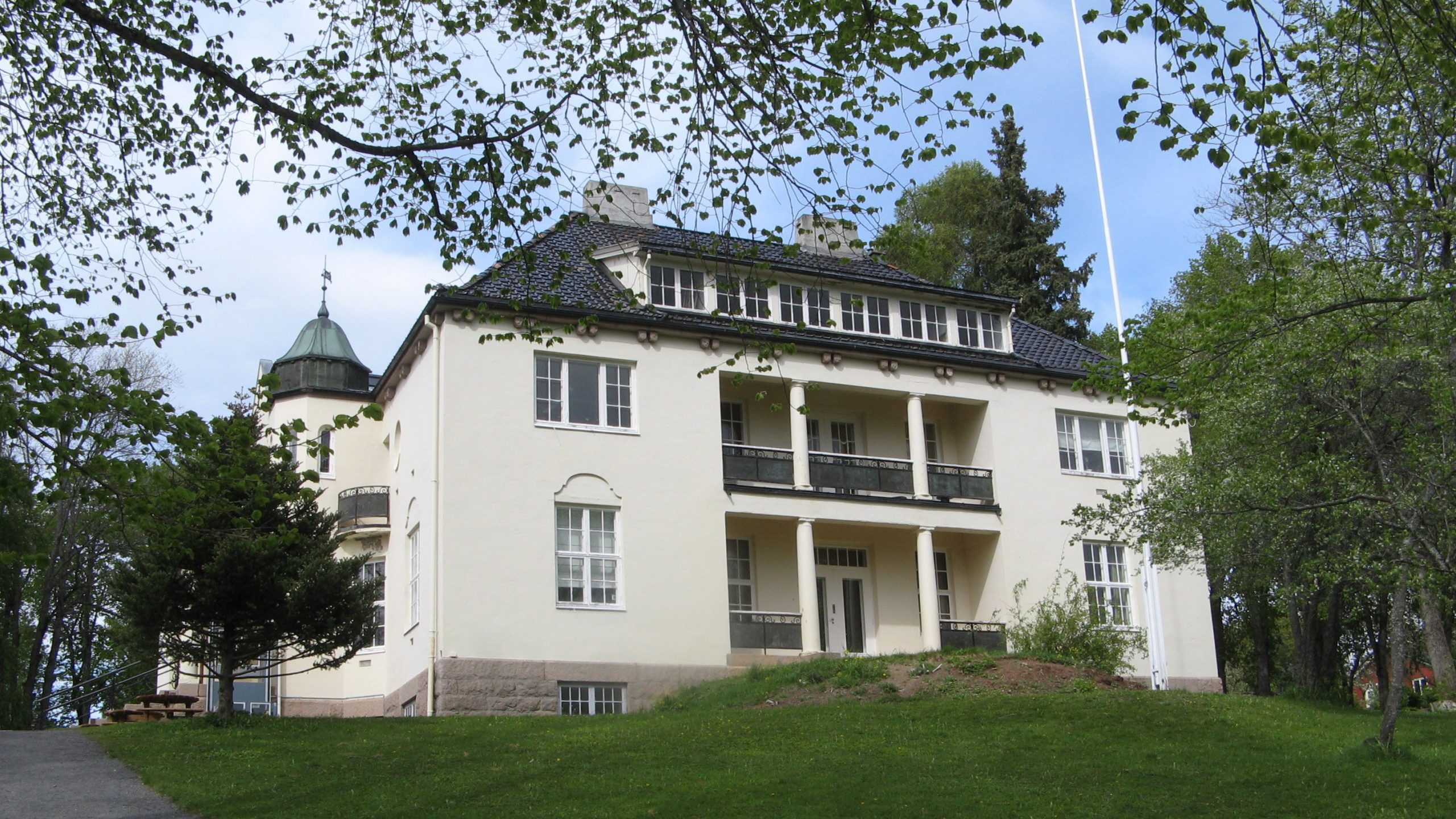 bilde av hovedbygningen på Solheim.. Foto: Mette Eggen, Riksantikvaren